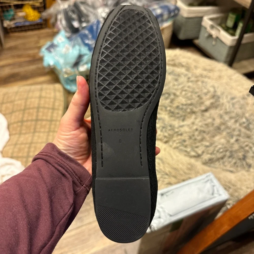 AEROSOLES knit design